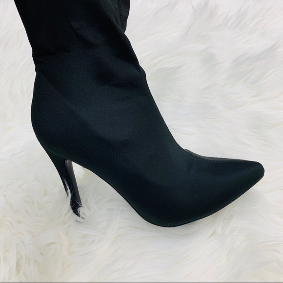 Chic Black Stiletto Ankle Boots - Picture 4 of 6